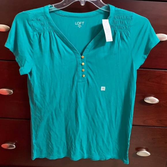 LOFT Tops - Loft t-shirt